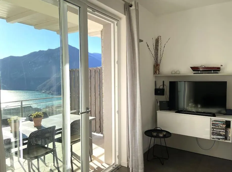 Apartment La Casa Sulla Collina Vista Lago Riva di Solto