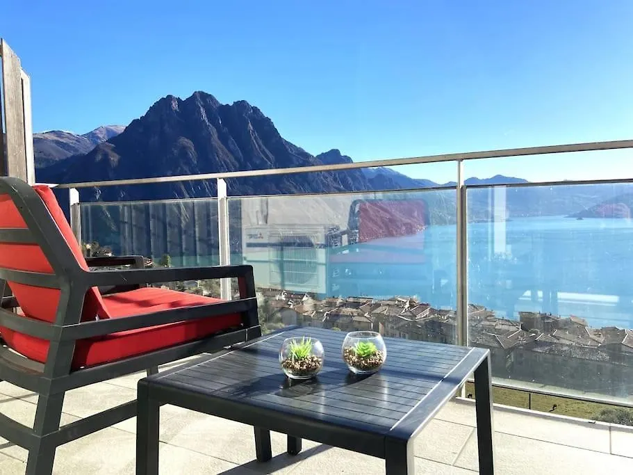 La Casa Sulla Collina Vista Lago Riva di Solto 0*,  Italy